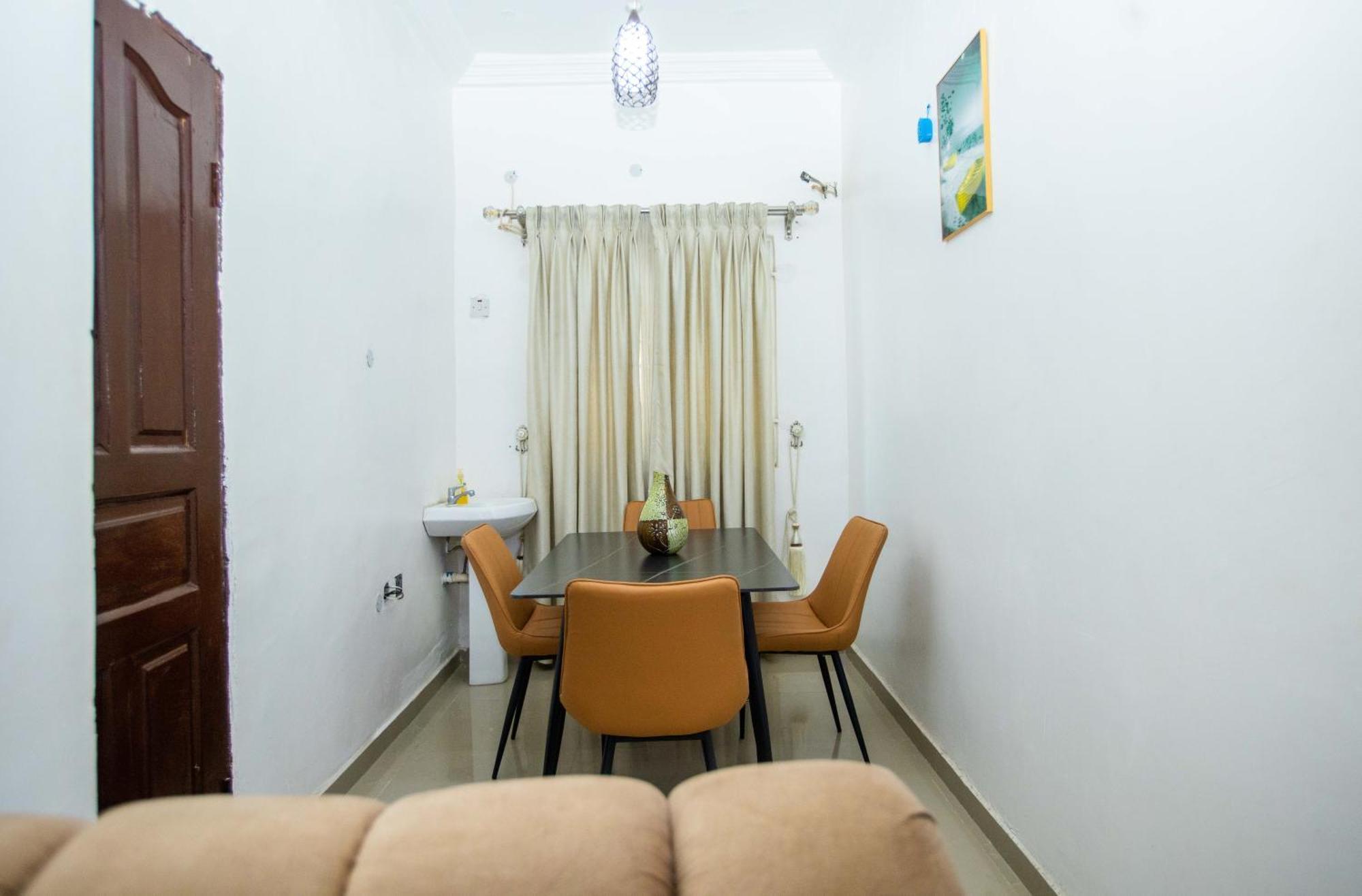 Topfun Apartment Ibadan Bagian luar foto