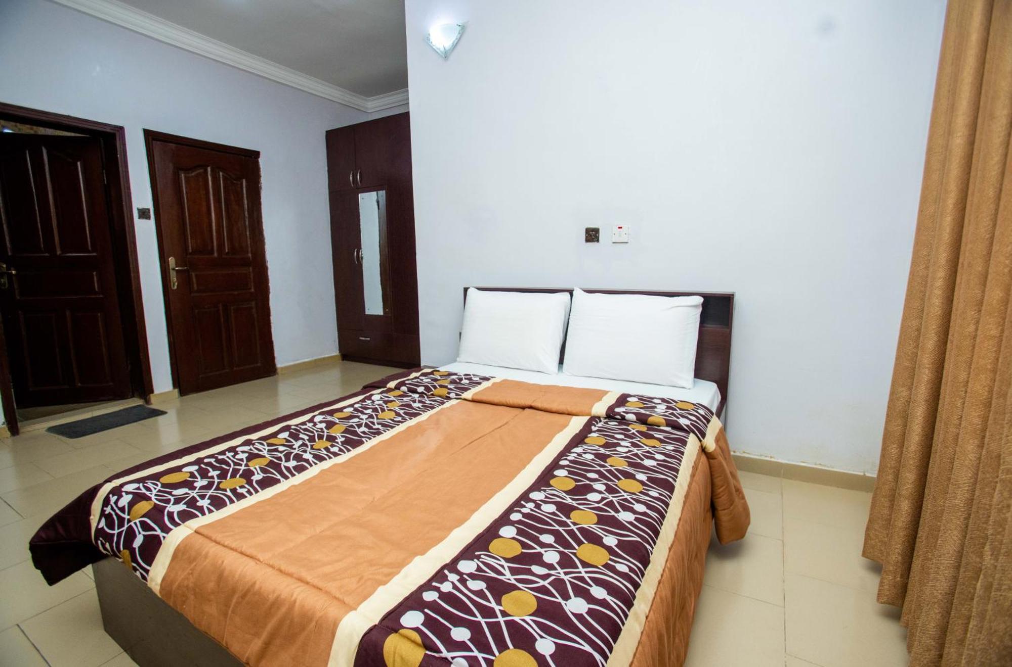 Topfun Apartment Ibadan Bagian luar foto